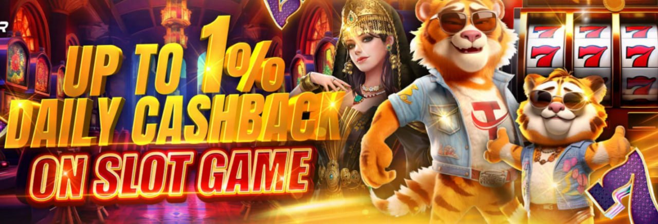 Filipino player using a smartphone to request a withdrawal on okaok